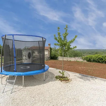 Villa Charming In With Swimming Pool Selina
